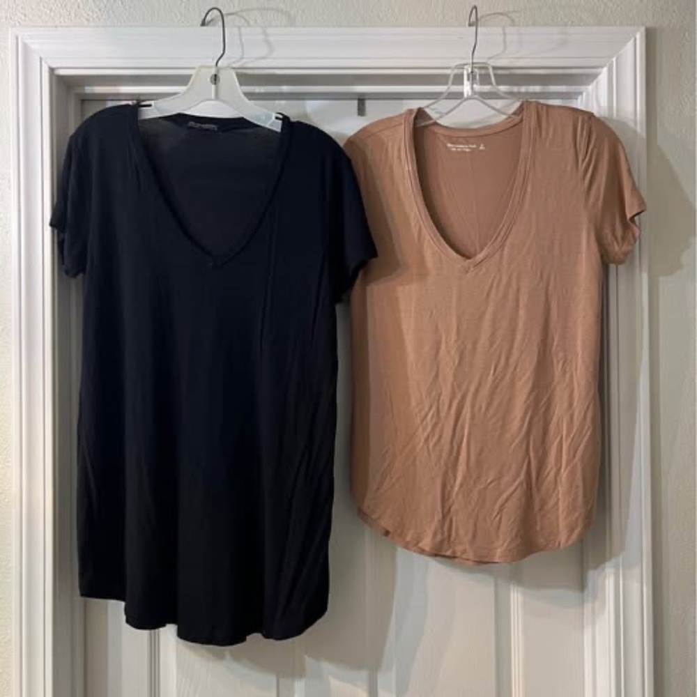 BUNDLE Abercrombie & Fitch Women’s Shirts Size Small